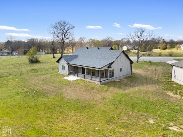 28 Sisney Drive, Ash Flat, AR 72513