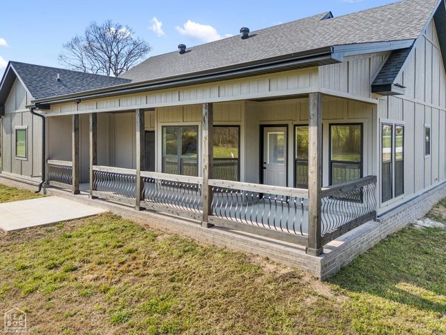 28 Sisney Drive, Ash Flat, AR 72513