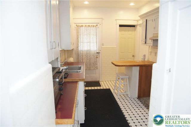 1831 Hamilton, Allentown City, PA 18104