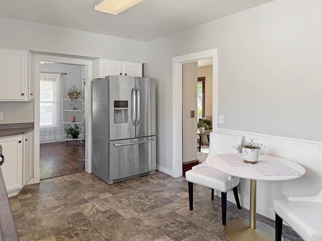 713 S MASON STREET, Appleton, WI 54914