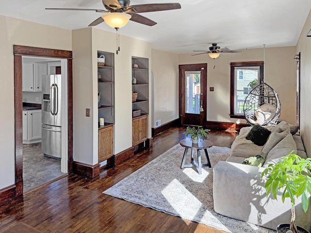 713 S MASON STREET, Appleton, WI 54914