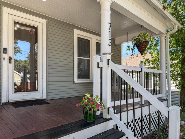713 S MASON STREET, Appleton, WI 54914