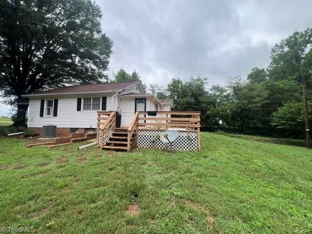 1008 Willard Drive, Yadkinville, NC 27055