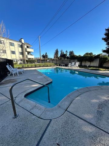 26088 Kay Ave 318, Hayward, CA 94545