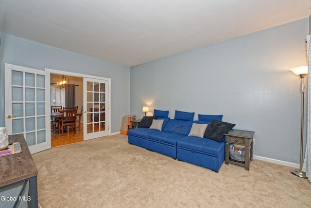 8 Jordan Lane, Glenville, NY 12302