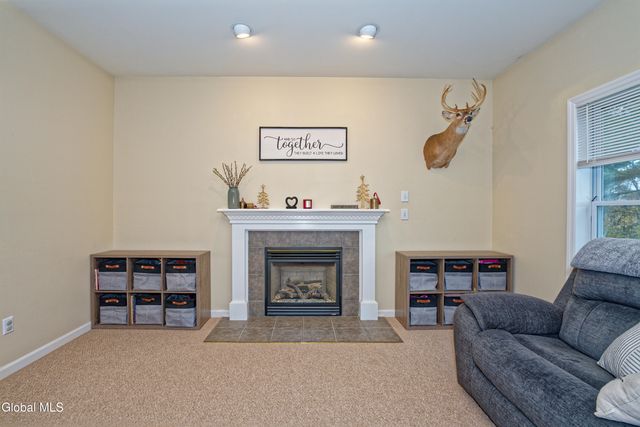 8 Jordan Lane, Glenville, NY 12302