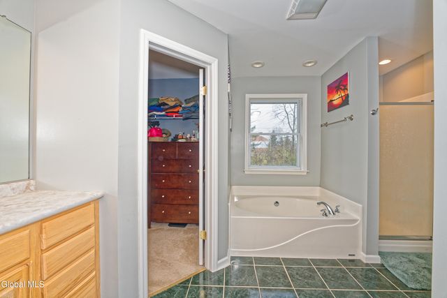 8 Jordan Lane, Glenville, NY 12302