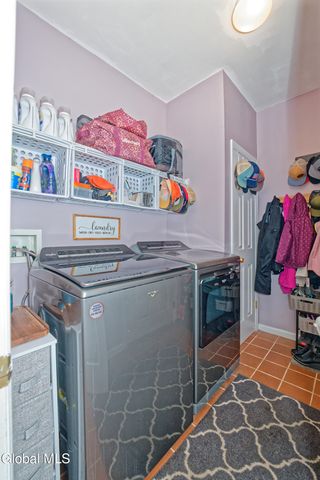 8 Jordan Lane, Glenville, NY 12302