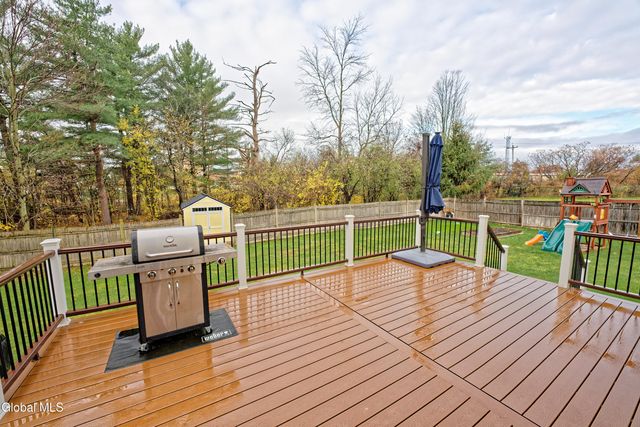 8 Jordan Lane, Glenville, NY 12302