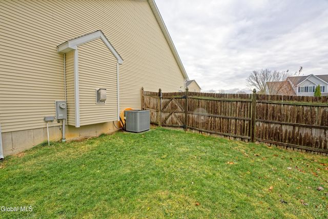 8 Jordan Lane, Glenville, NY 12302