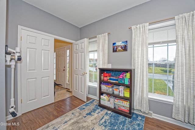 8 Jordan Lane, Glenville, NY 12302