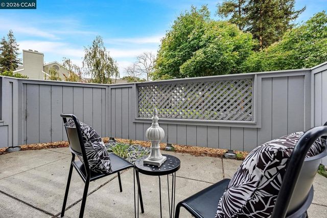 322 Rock Creek Way, Pleasant Hill, CA 94523