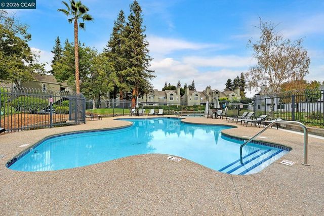 322 Rock Creek Way, Pleasant Hill, CA 94523