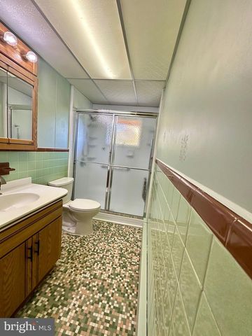 29 DOWNING CIR, Downingtown, PA 19335