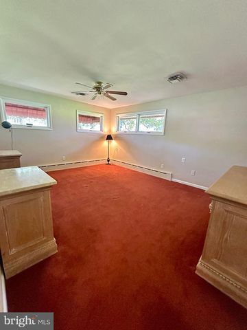 29 DOWNING CIR, Downingtown, PA 19335