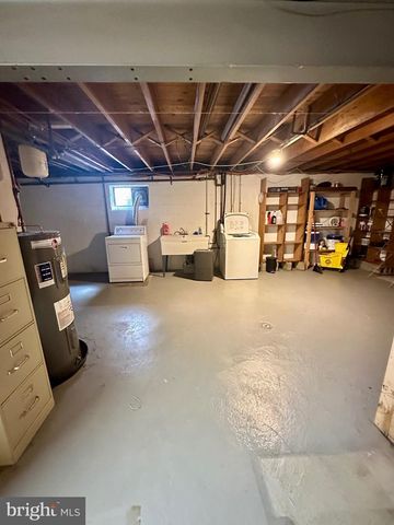 29 DOWNING CIR, Downingtown, PA 19335