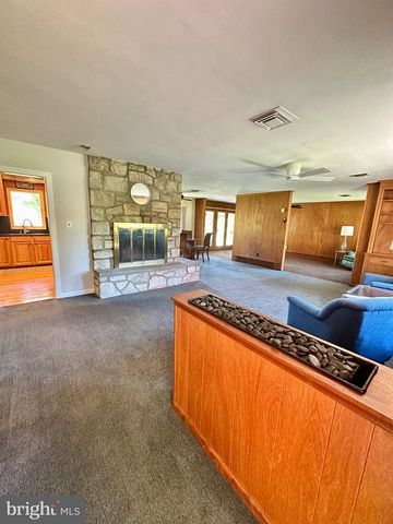 29 DOWNING CIR, Downingtown, PA 19335