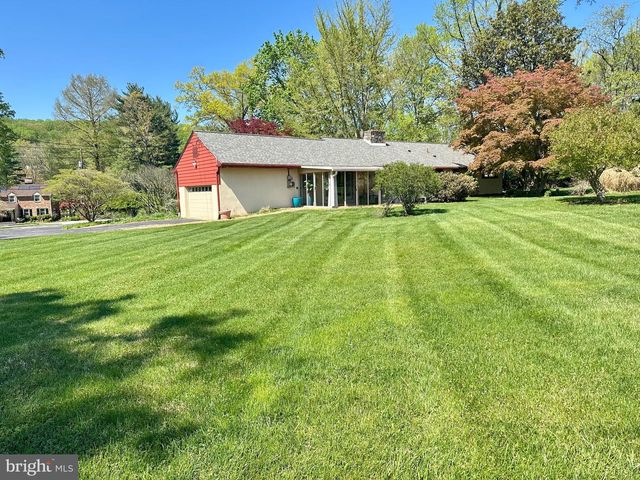 29 DOWNING CIR, Downingtown, PA 19335