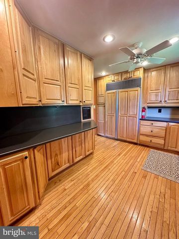 29 DOWNING CIR, Downingtown, PA 19335