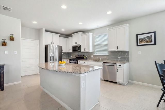 112 Silver Springs BND, Kyle, TX 78640