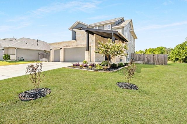 112 Silver Springs BND, Kyle, TX 78640