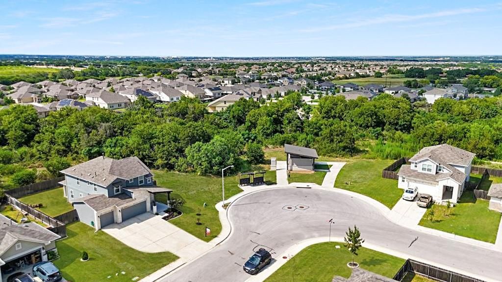 112 Silver Springs BND, Kyle, TX 78640