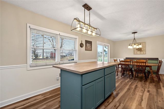 2352 Pembury Drive, Xenia, OH 45385