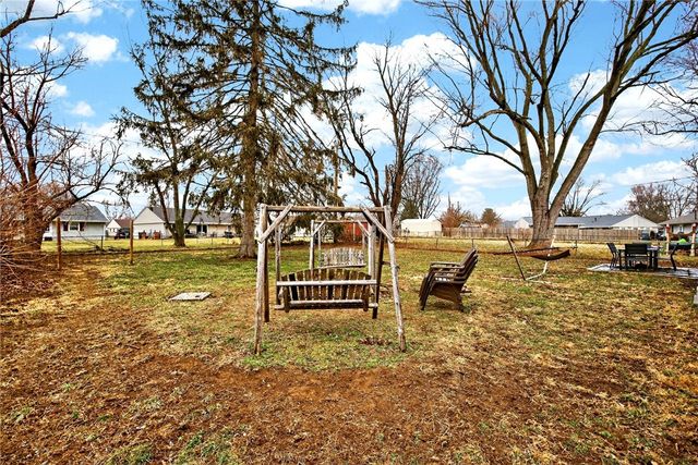 2352 Pembury Drive, Xenia, OH 45385