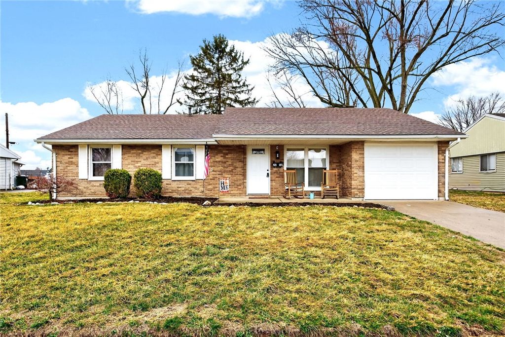 2352 Pembury Drive, Xenia, OH 45385