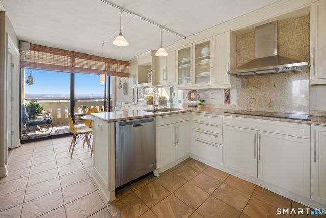 1 Gold Street 17D&E, Hartford, CT 06103