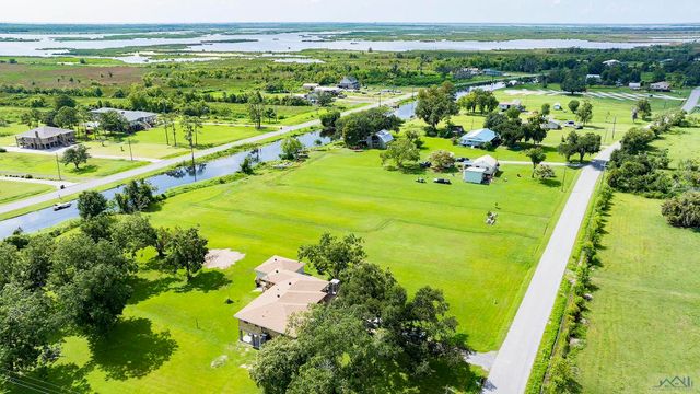 1509 Dr. Beatrous Road, Theriot, LA 70397