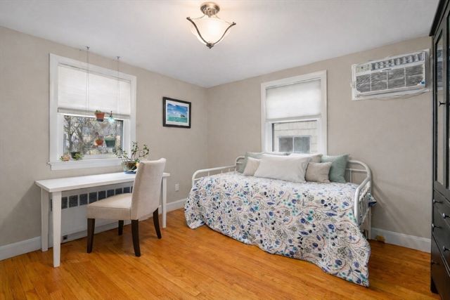 52 Ivan St, Lexington, MA 02420