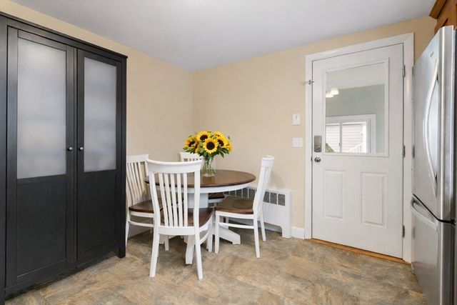 52 Ivan St, Lexington, MA 02420