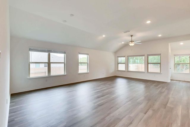 271 Jefferson DR, Kyle, TX 78640