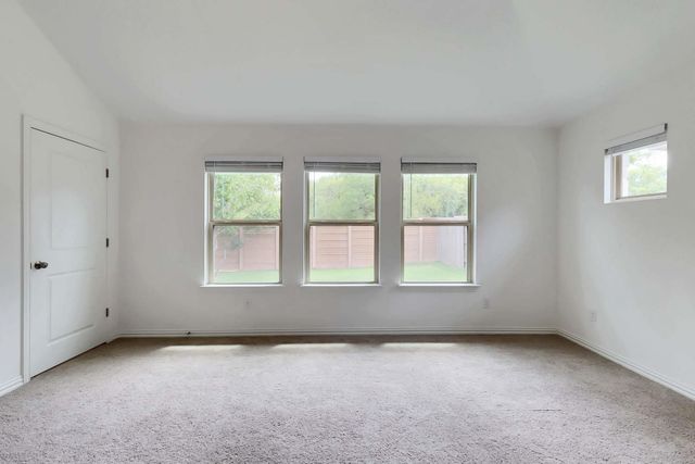 271 Jefferson DR, Kyle, TX 78640