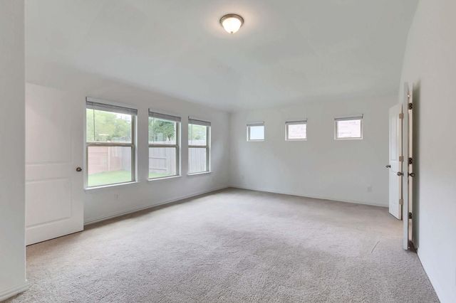 271 Jefferson DR, Kyle, TX 78640