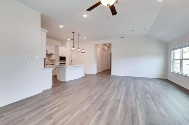 271 Jefferson DR, Kyle, TX 78640