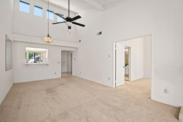 1015 Gleneagles Place, Vista, CA 92081
