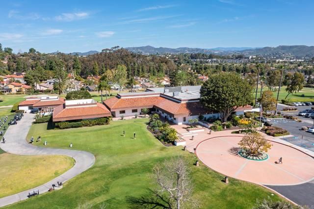 1015 Gleneagles Place, Vista, CA 92081