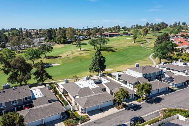 1015 Gleneagles Place, Vista, CA 92081