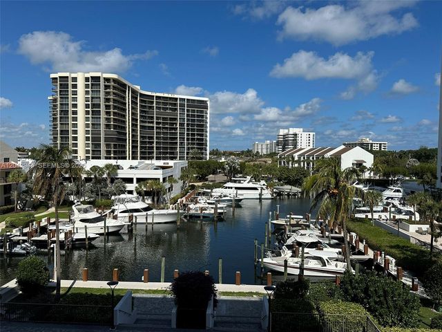 4750 S Ocean Boulevard 401, Highland Beach, FL 33487