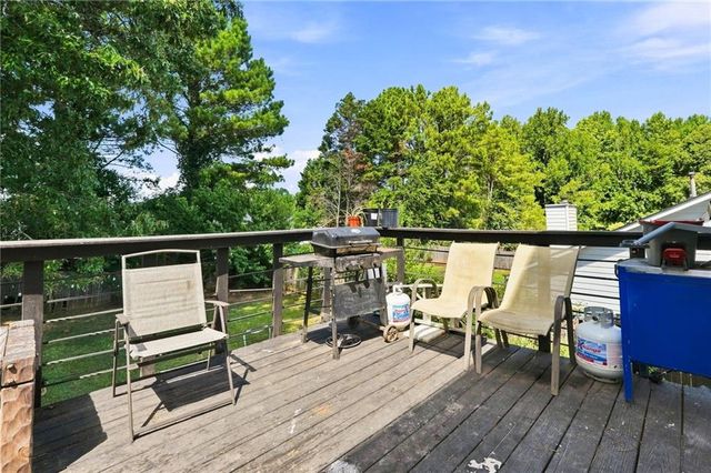 2555 Waterford Park Drive, Lawrenceville, GA 30044