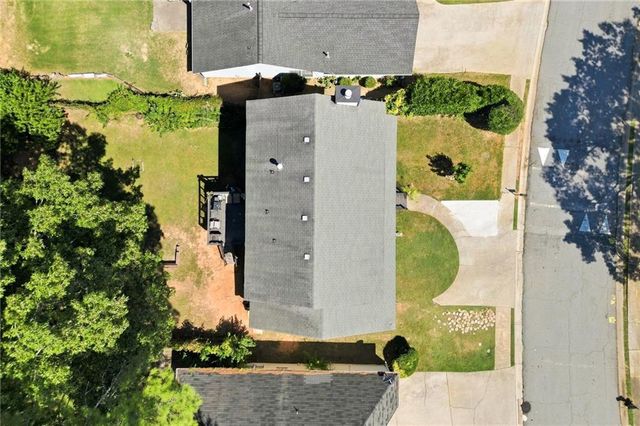 2555 Waterford Park Drive, Lawrenceville, GA 30044