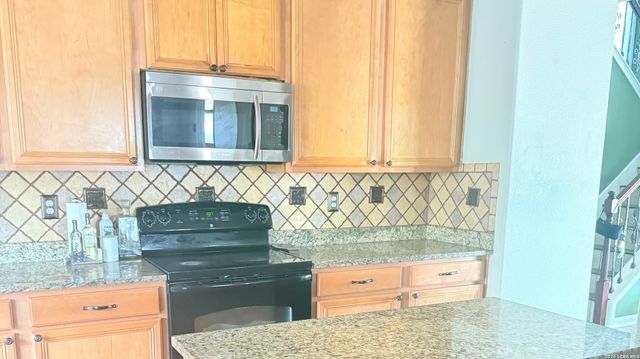 21750 Thunder Basin, San Antonio, TX 78261
