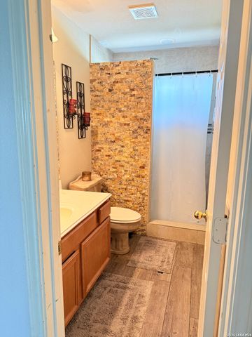 21750 Thunder Basin, San Antonio, TX 78261