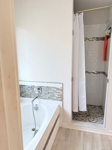 21750 Thunder Basin, San Antonio, TX 78261