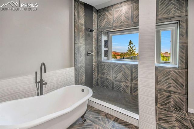 6943 Fox Circle, Larkspur, CO 80118