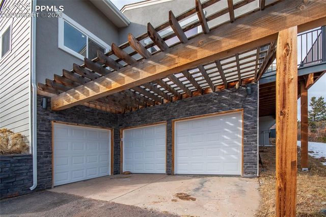 6943 Fox Circle, Larkspur, CO 80118