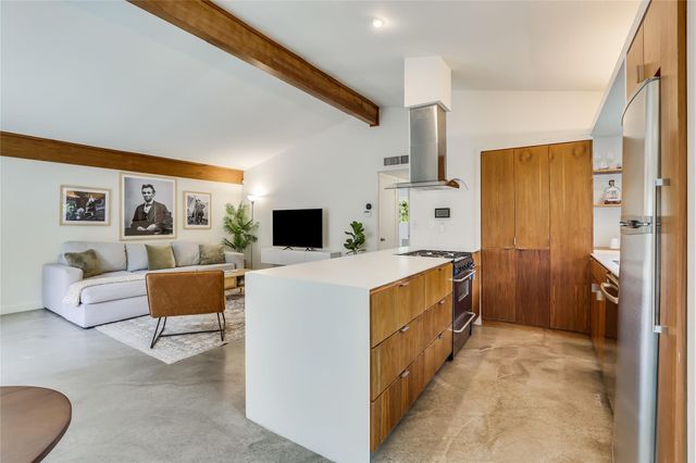 1120 Gillespie PL 2, Austin, TX 78704