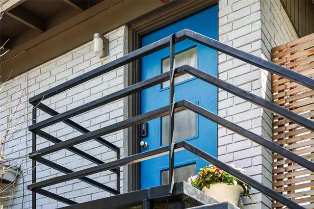 1120 Gillespie PL 2, Austin, TX 78704